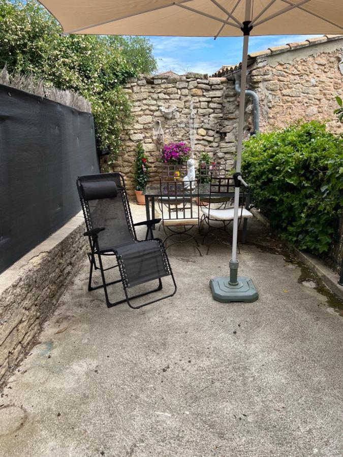 La Terrasse De Caromb Face Au Mont Ventoux Avec Clim Apartment Exterior photo
